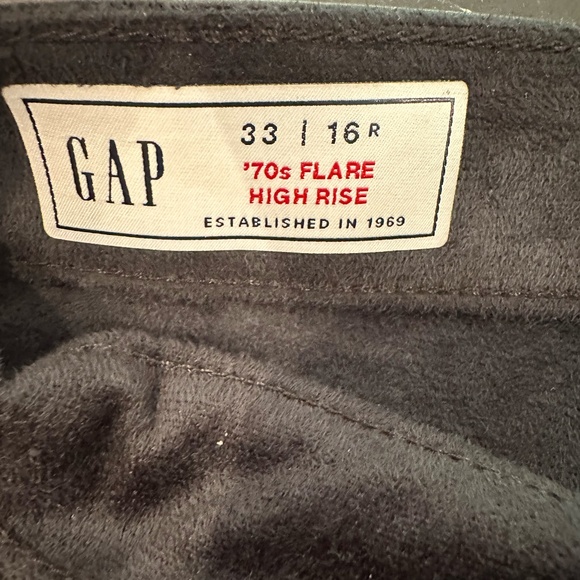 Gap Vegan Leather High-Rise Flared Pants - Picture 4 of 4